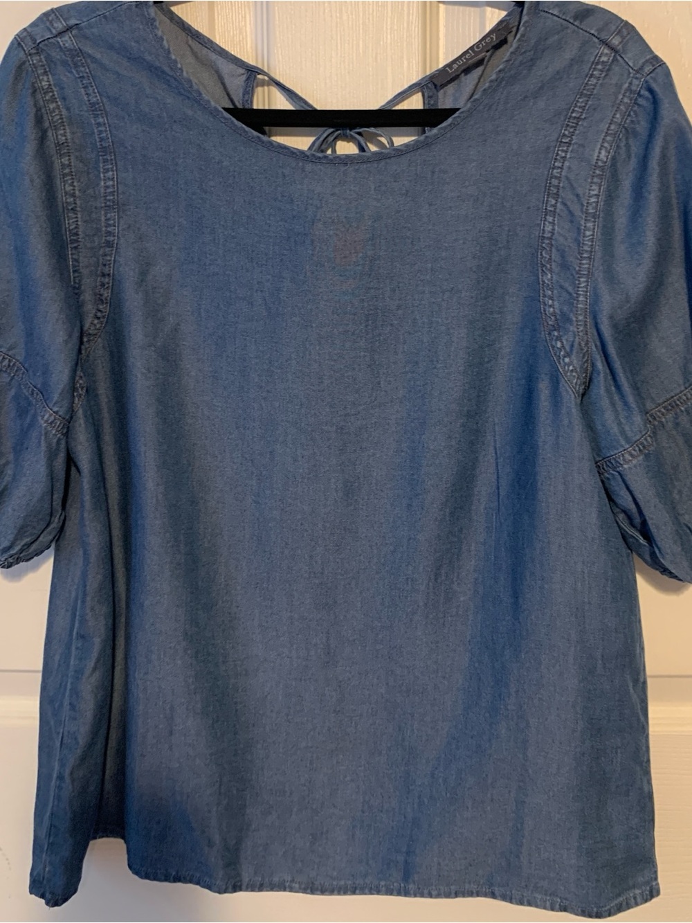 Laurel Grey Chambray Top/Med